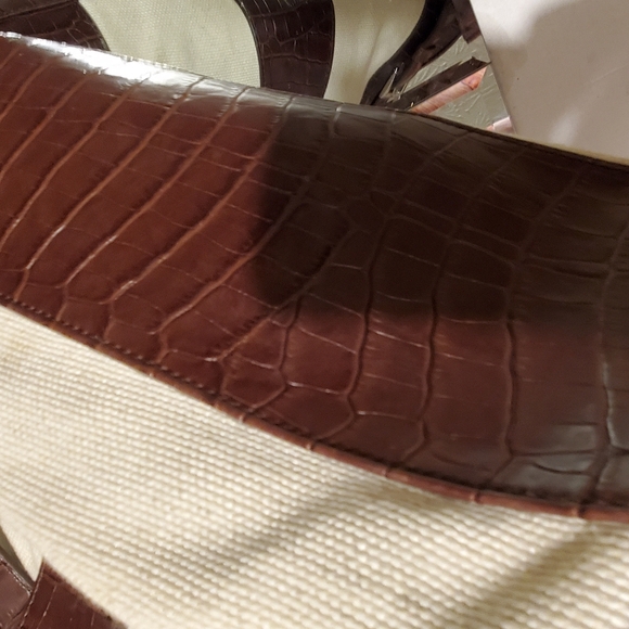 Coldwater Creek Ivory And Tan Shoulderbag - Picture 5 of 8